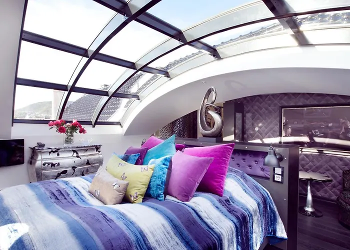 Hotel No13